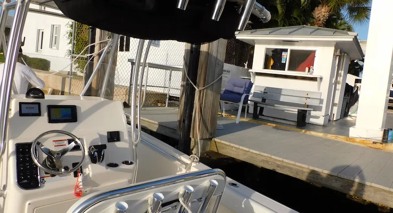 24′ COBIA CENTER CONSOLE