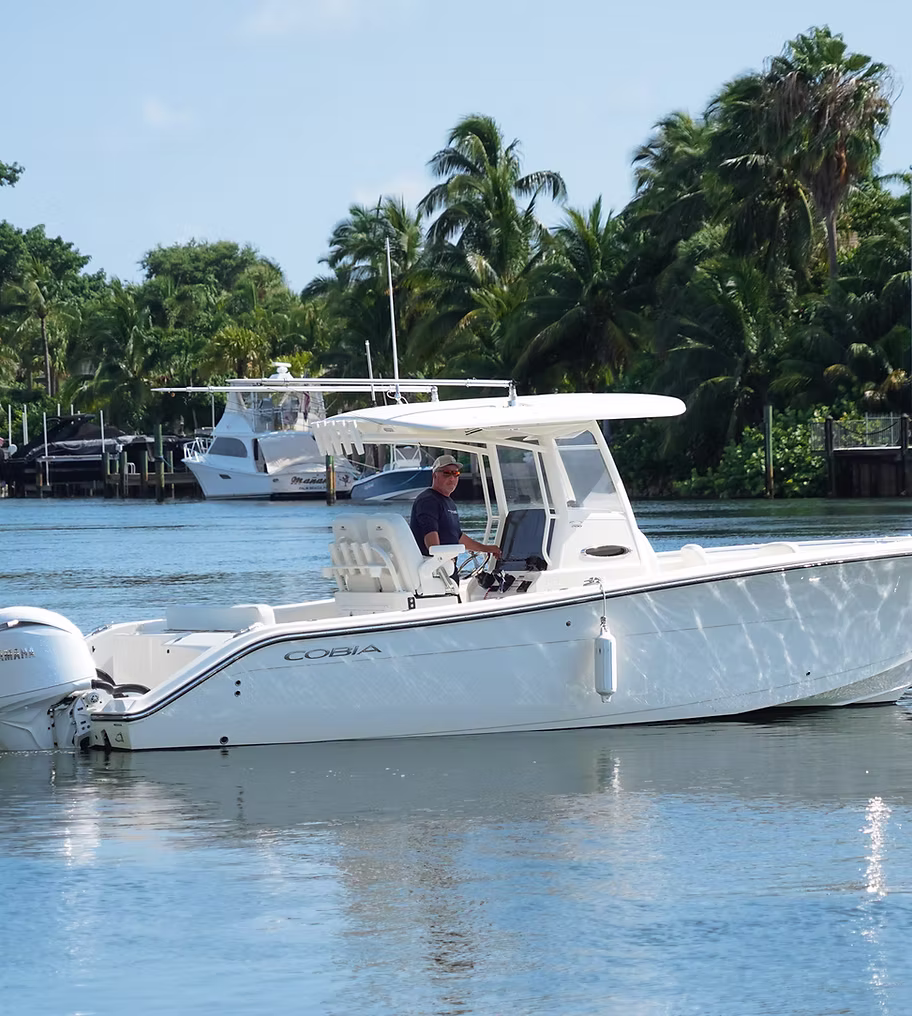 28' COBIA CENTER CONSOLE | PALM BEACH GARDENS