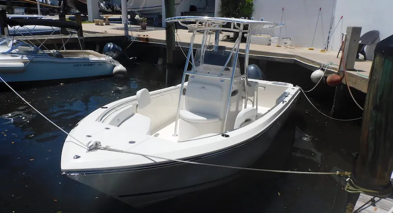 24′ COBIA CENTER CONSOLE