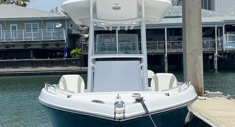 22′ CENTURY CENTER CONSOLE