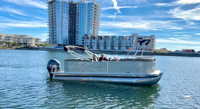 22′ SYLVAN PONTOON