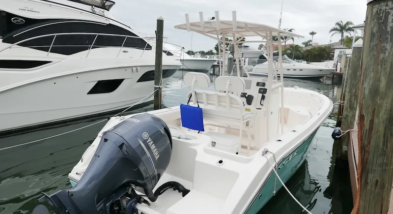 22′ COBIA CENTER CONSOLE