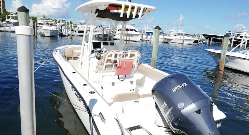 24′ KEY WEST CENTER CONSOLE
