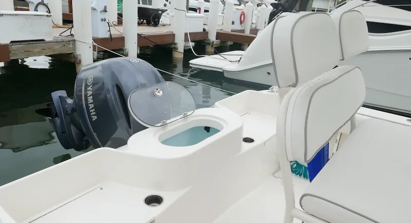 22′ COBIA CENTER CONSOLE