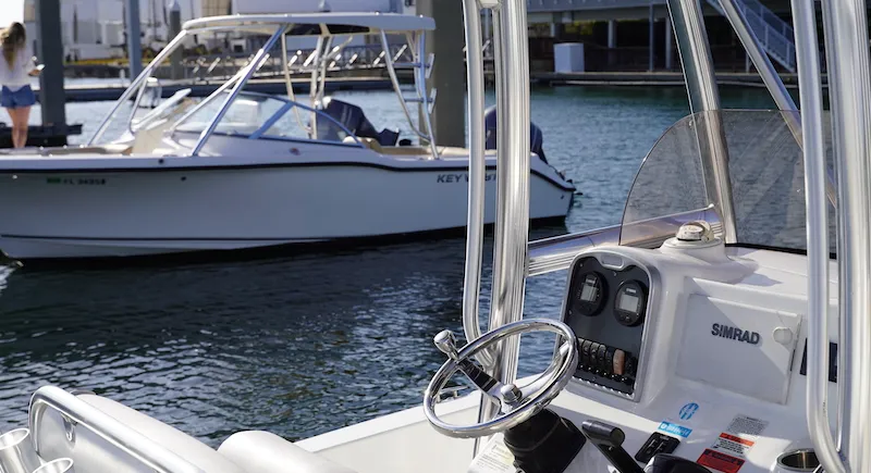 22′ SEAHUNT CENTER CONSOLE