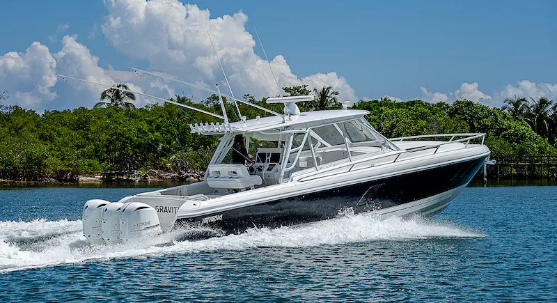 40′ INTREPID SPORT YACHT | HYPOLUXO