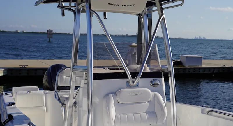 22′ SEAHUNT CENTER CONSOLE
