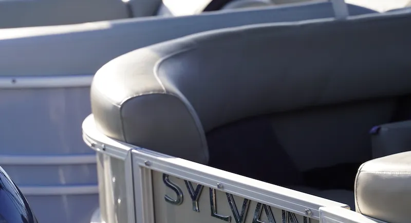 22′ SYLVAN PONTOON