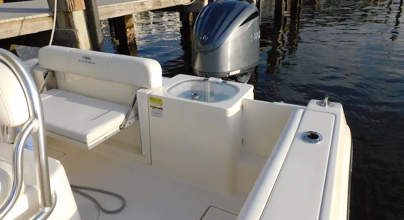 24′ COBIA CENTER CONSOLE