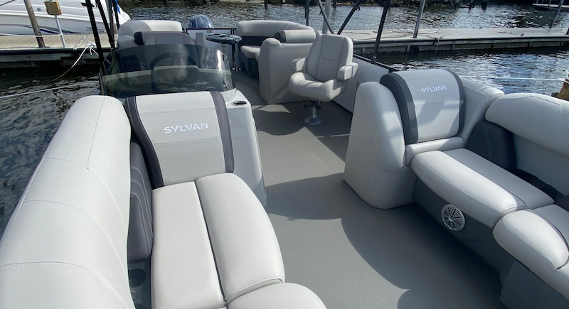 25′ SYLVAN PONTOON