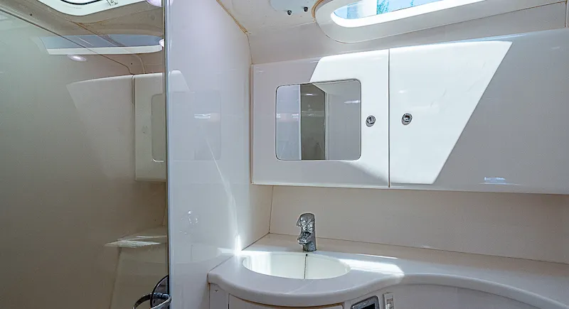 40′ INTREPID SPORT YACHT | HYPOLUXO