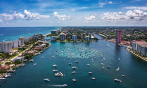 Summer Boating at Lake Boca