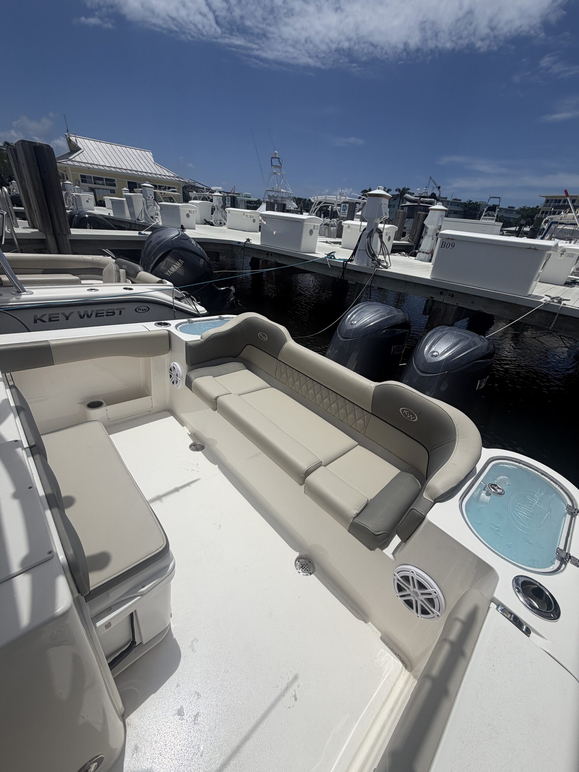 26′ Key West Center Console